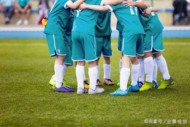 塔图姆22+9+7库里18分 凯尔特人大胜勇士40分