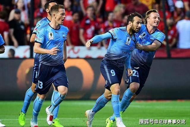 客场3比1力克河南 上海海港距榜首4分维系争冠希望