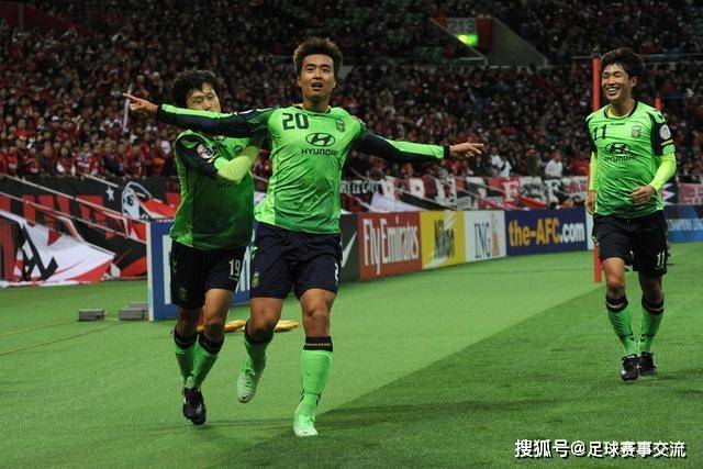 约克38+9浙江大胜宁波 高诗岩11+11山东胜吉林